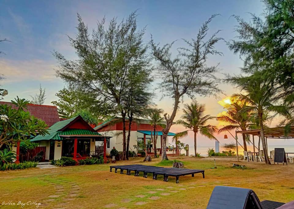 Golden Bay Cottage - Sha Extra Plus Koh Lanta Ngoại thất bức ảnh